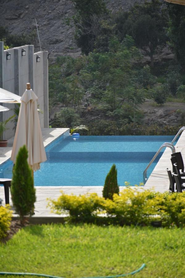 Jalara Lunahuana Hotel Екстериор снимка