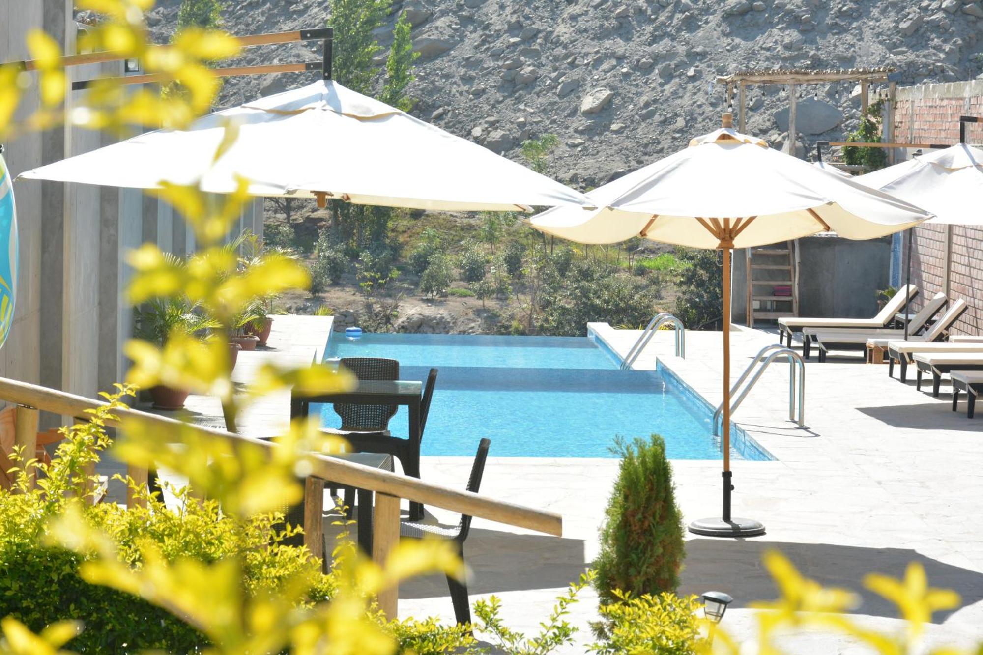 Jalara Lunahuana Hotel Екстериор снимка